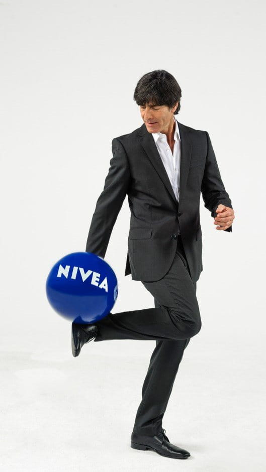 Beiersdorf Welttrainer 14 Nivea Men Gratuliert Pflegecoach Jogi Low
